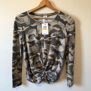 Women’s Cable & Gauge Camo Shirt